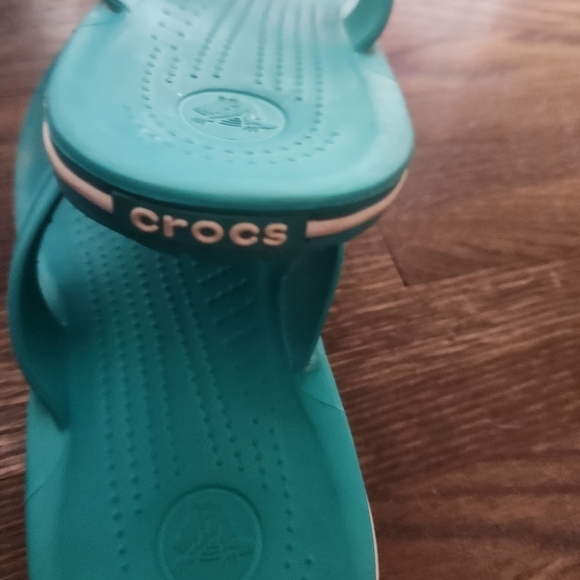 Unisex Croc Flipflops - Green - Size Men's 5 Women's  7 - Picture 6 of 7